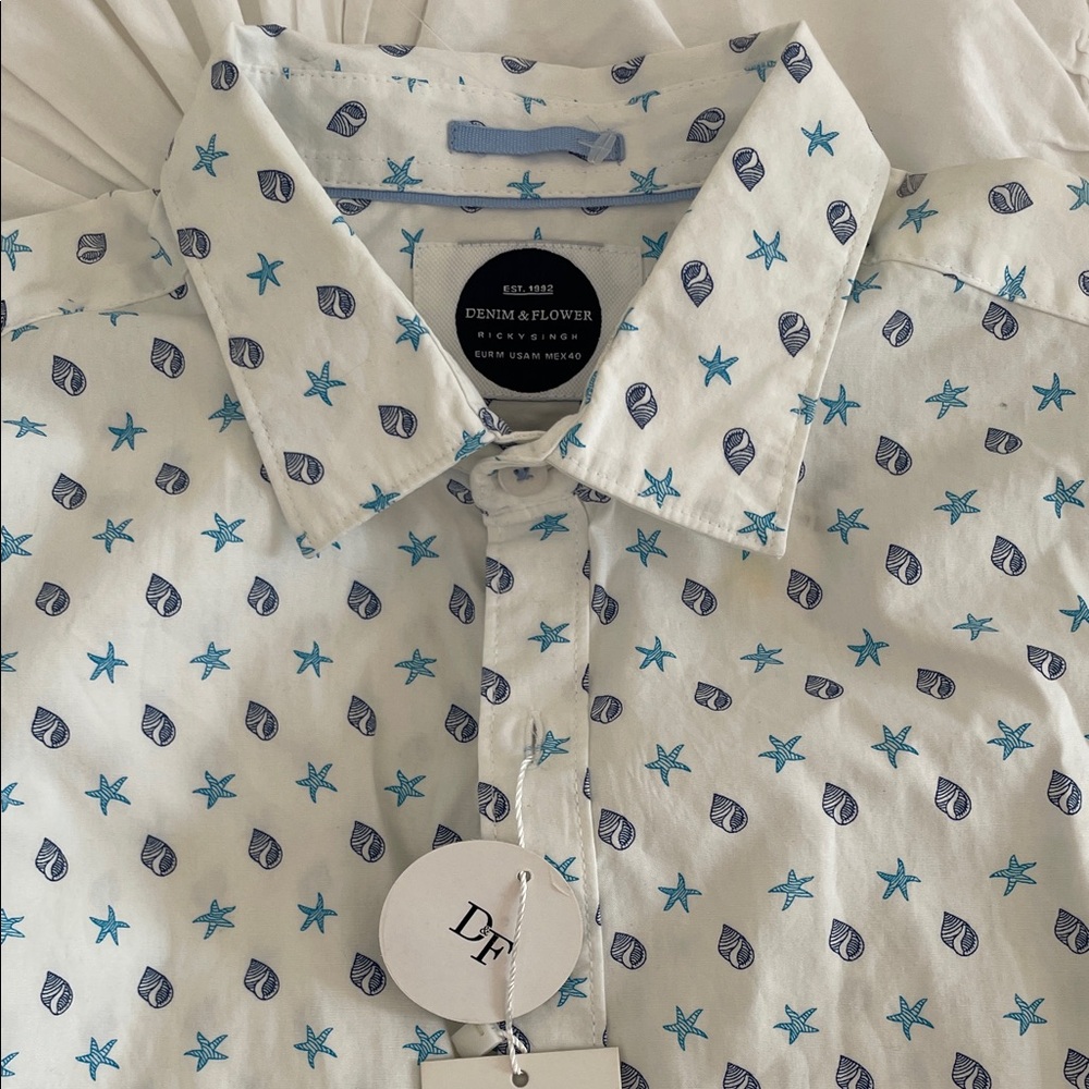 BNWT Men's denim & flower Ricky Singh medium M Shirt beach seashells